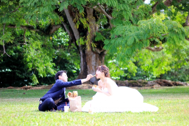 少し恥ずかしいけれどきちんと撮りたい あなたに似合う前撮りポーズはどれ ロケーションフォトウェディング名古屋