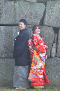 和装前撮り　名古屋城の石垣をバックにロケーションフォト　photo by Kur